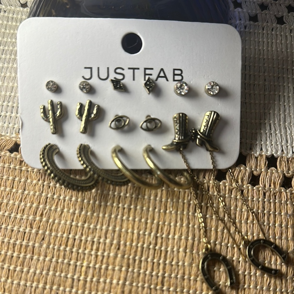 Set of Nine Antique Gold Tone Earrings - Picture 10 of 16